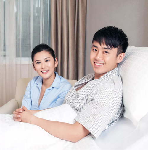 卡槽陪護(hù)床靈活實用 受陪護(hù)家屬喜愛