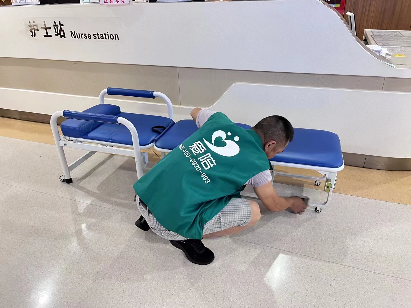 愛陪共享陪護床“掃碼即用”，撬動了醫(yī)院里最沉默的剛需！